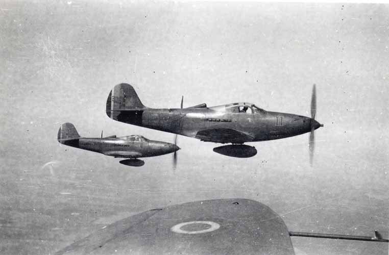 10 Penzini pilote_coastal command en AFN_ deux P39 du GC 1/5  en mission Algérie_1943-1944