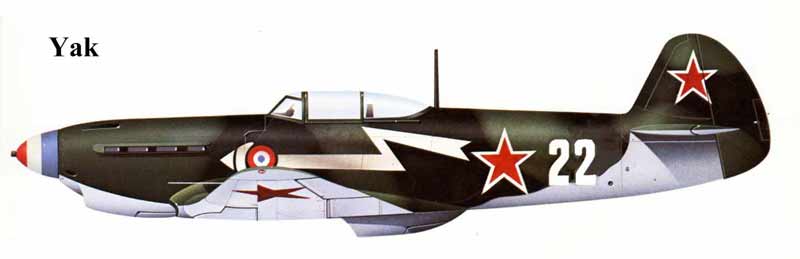 07. Le yak3 N° 22, le plus souvent utilisé par Penzini pour les acrobaties aériennes de la patrouille du " Normandie-Niémen" après guerre.  Il était repeint avec la Croix de Lorraine 