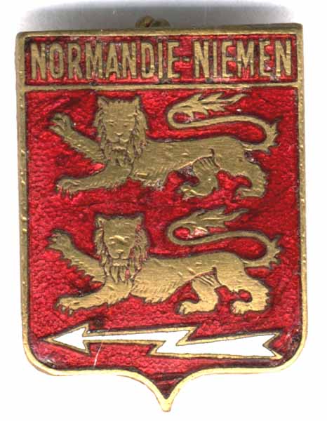28. L'écusson original du Normandie-Niémen de Penzini.